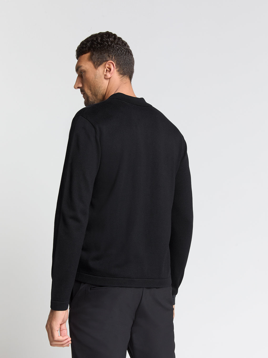 Vest met knoopsluiting | Zwart
