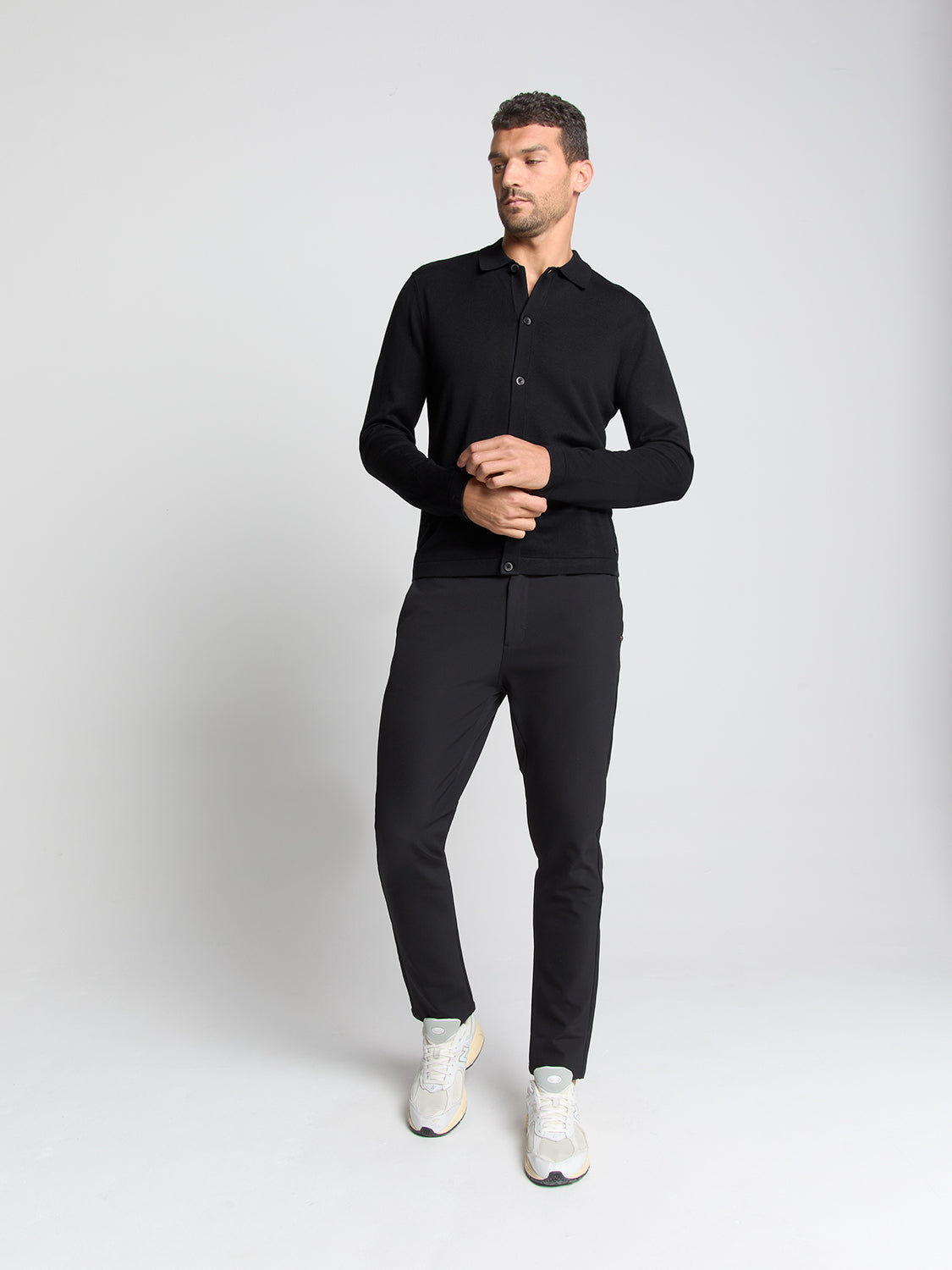 Vest met knoopsluiting | Zwart