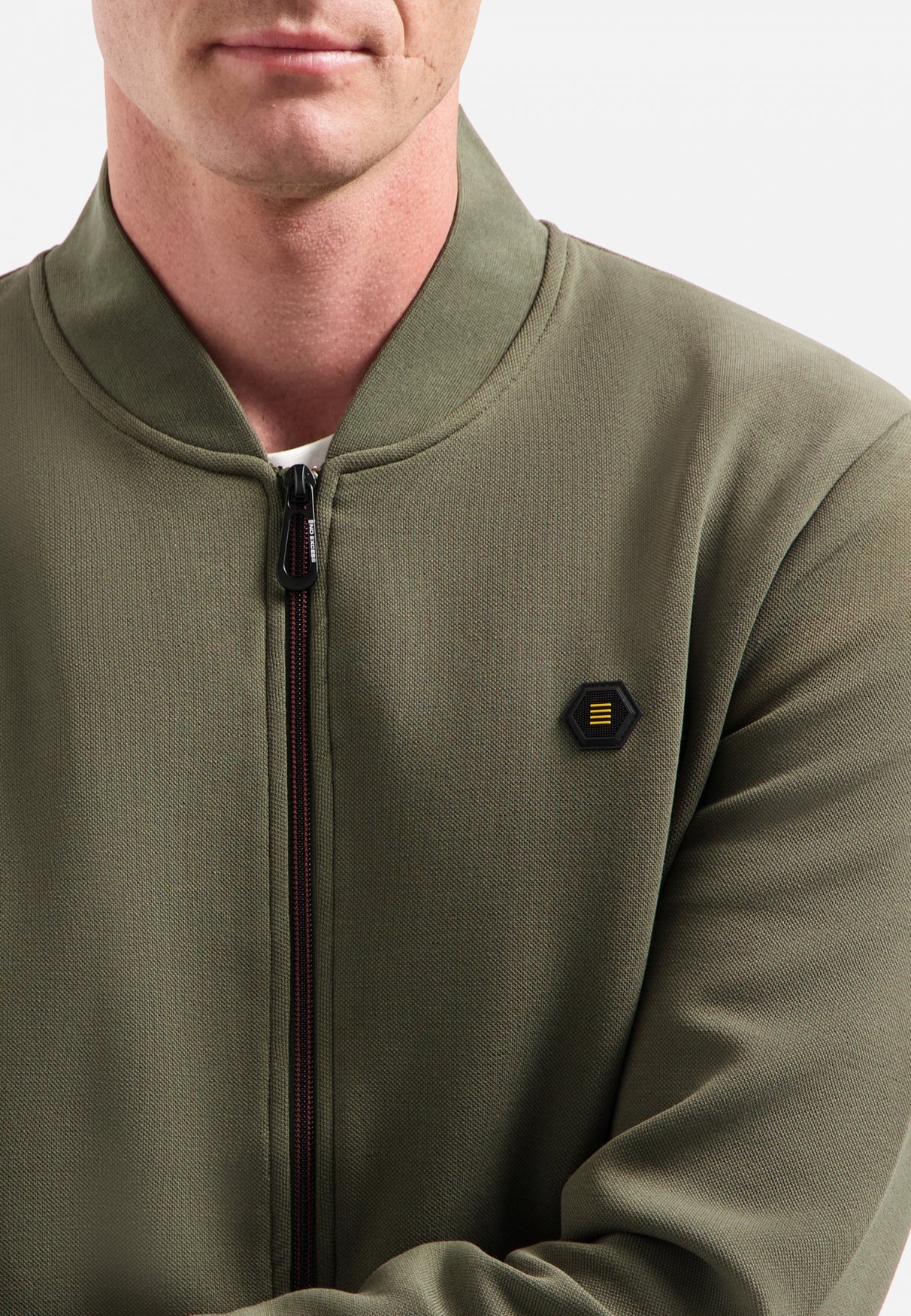 Timeless Basics Zip Vest | Dark Moss