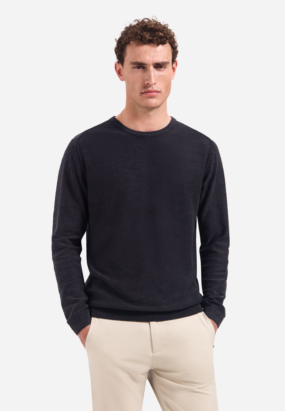 Timeless Basics Stone Washed Trui | Zwart