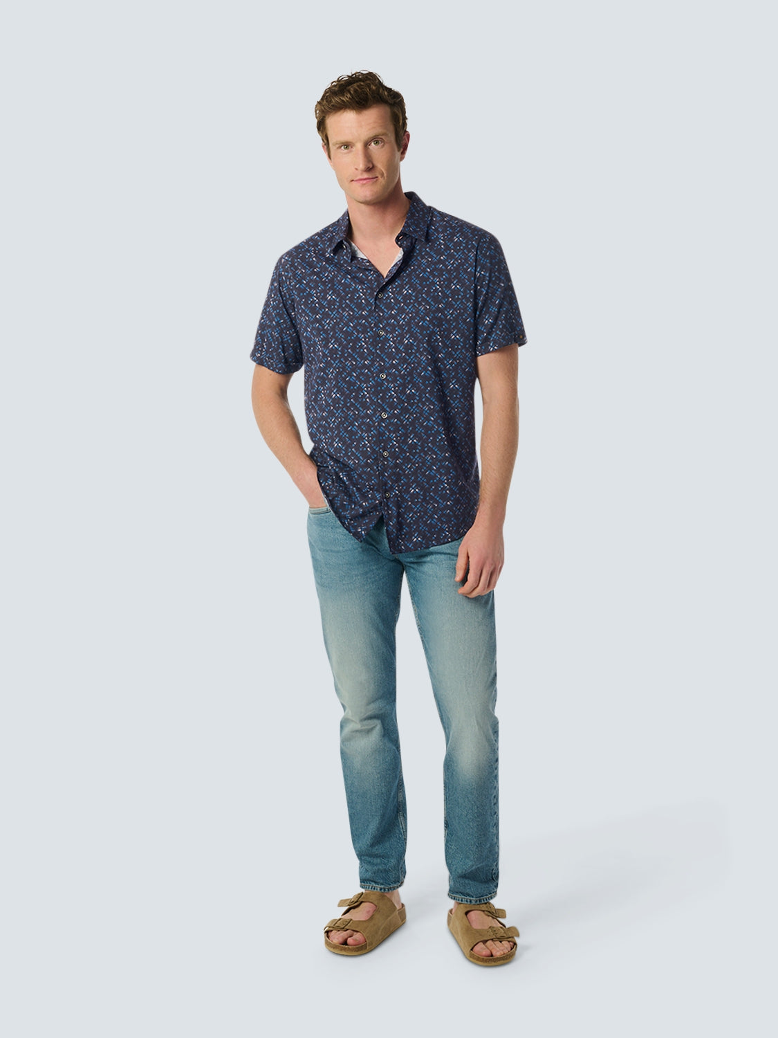 Short Sleeve Shirt with Graphic Pattern for Summery Looks | Night