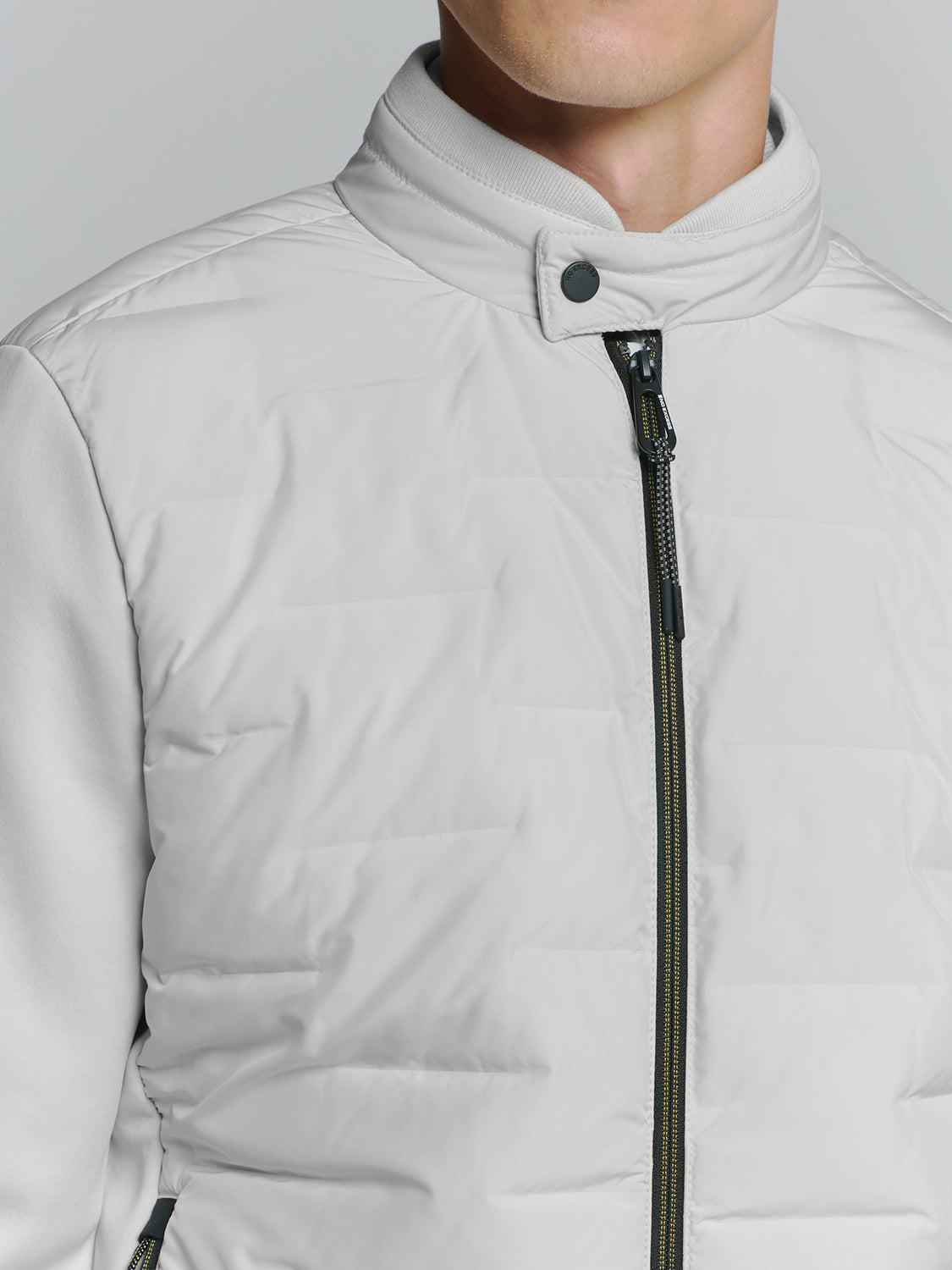 Short fit  jacket | Chalk
