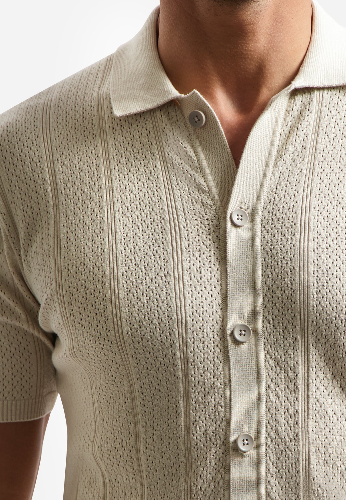 Gebreide polo met knoopsluiting | Desert