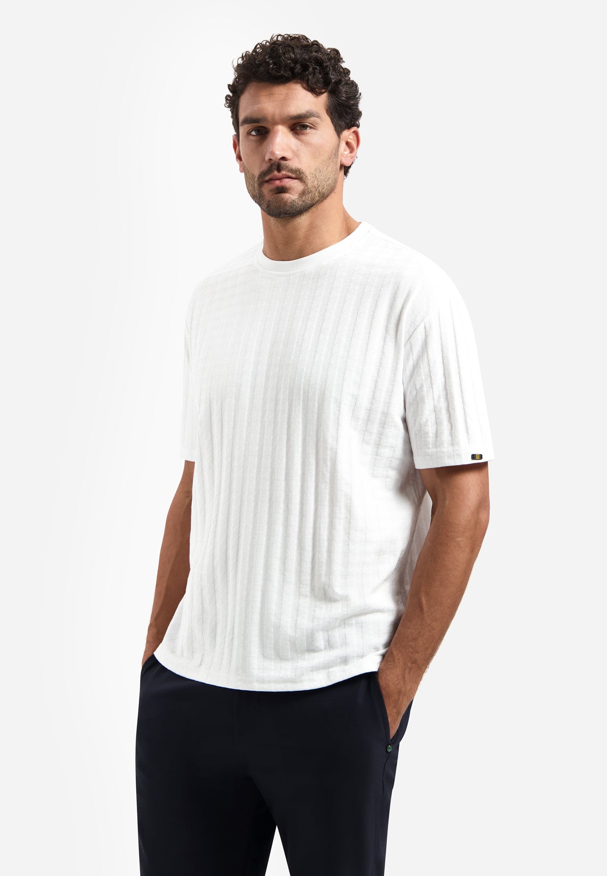 Effen T-shirt met reliëfstructuur | White