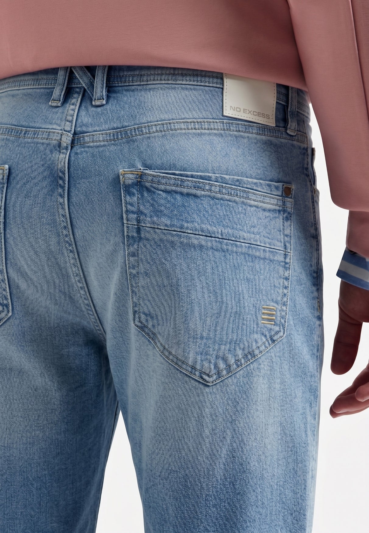 Relaxed denim short | Bleach Denim