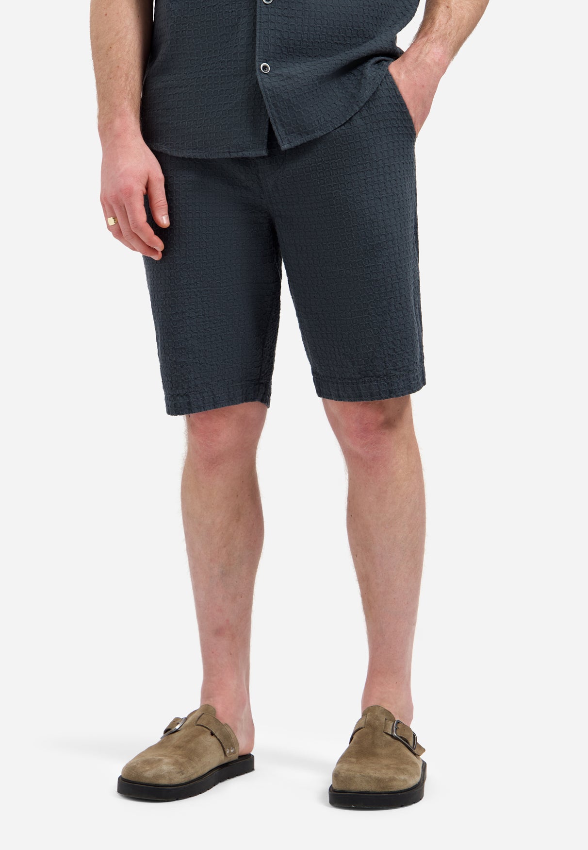 Jacquard chino short | Dark Steel