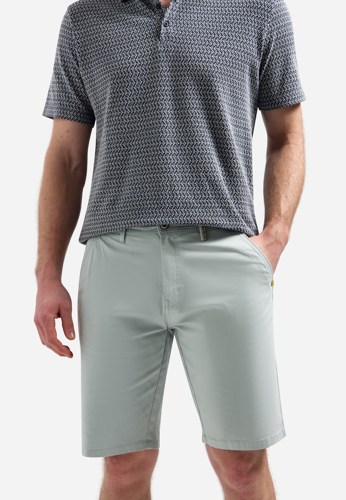 Stretch chino short | Misty Green
