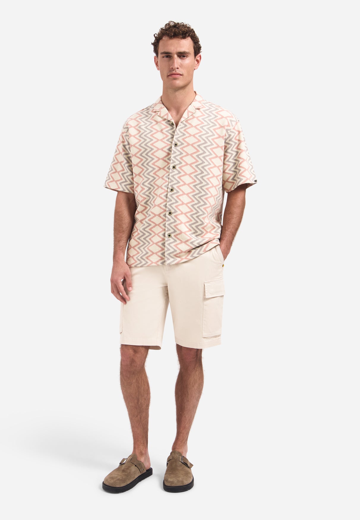 Cargo shorts with side pockets | Stone