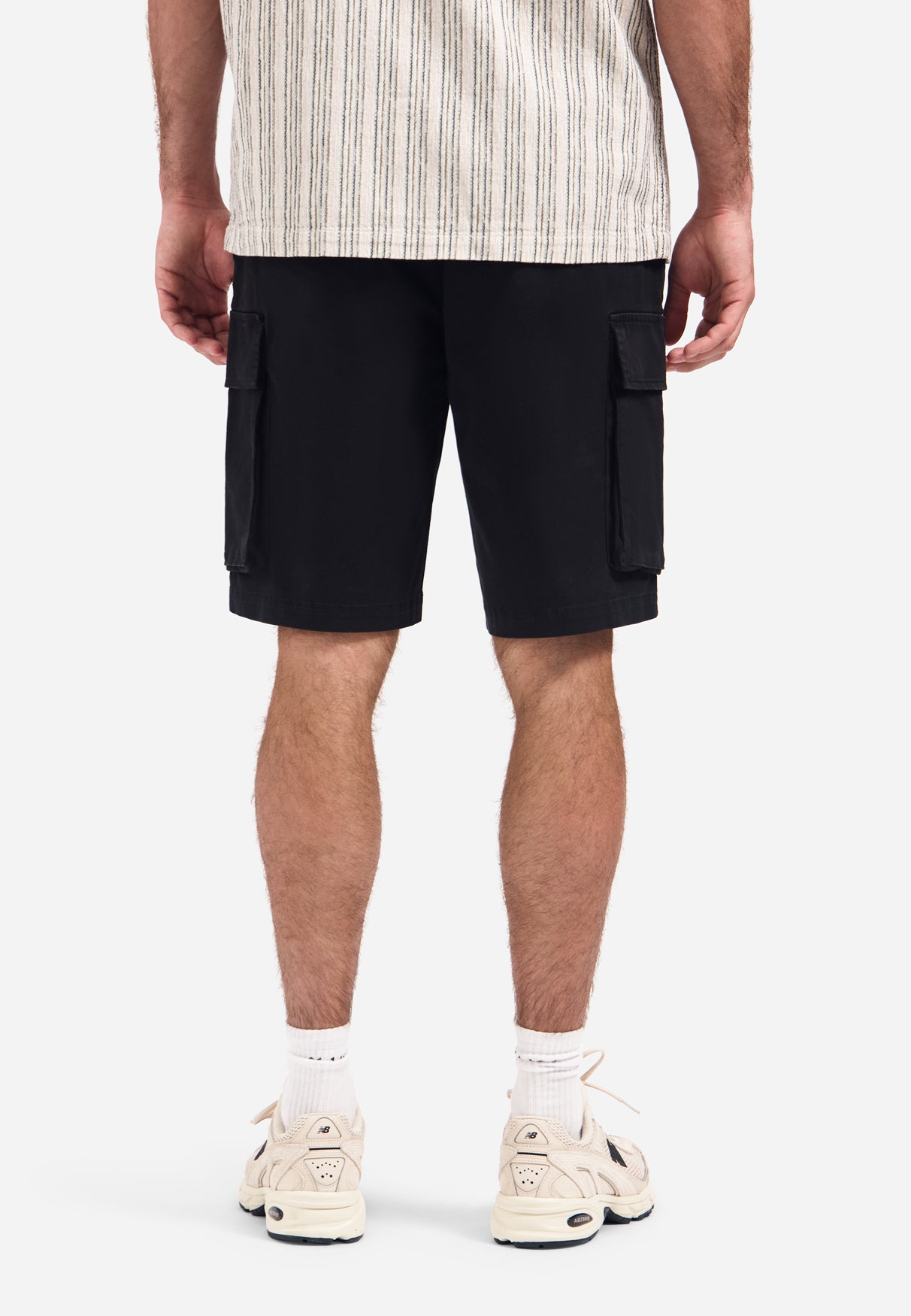 Cargo shorts with side pockets | Black