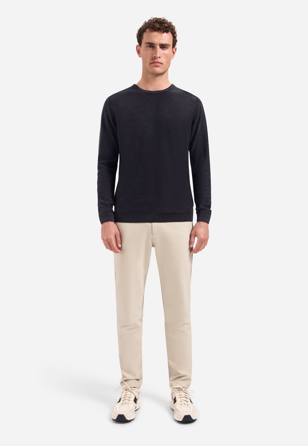 Timeless Basics Stonewashed Trui | Black