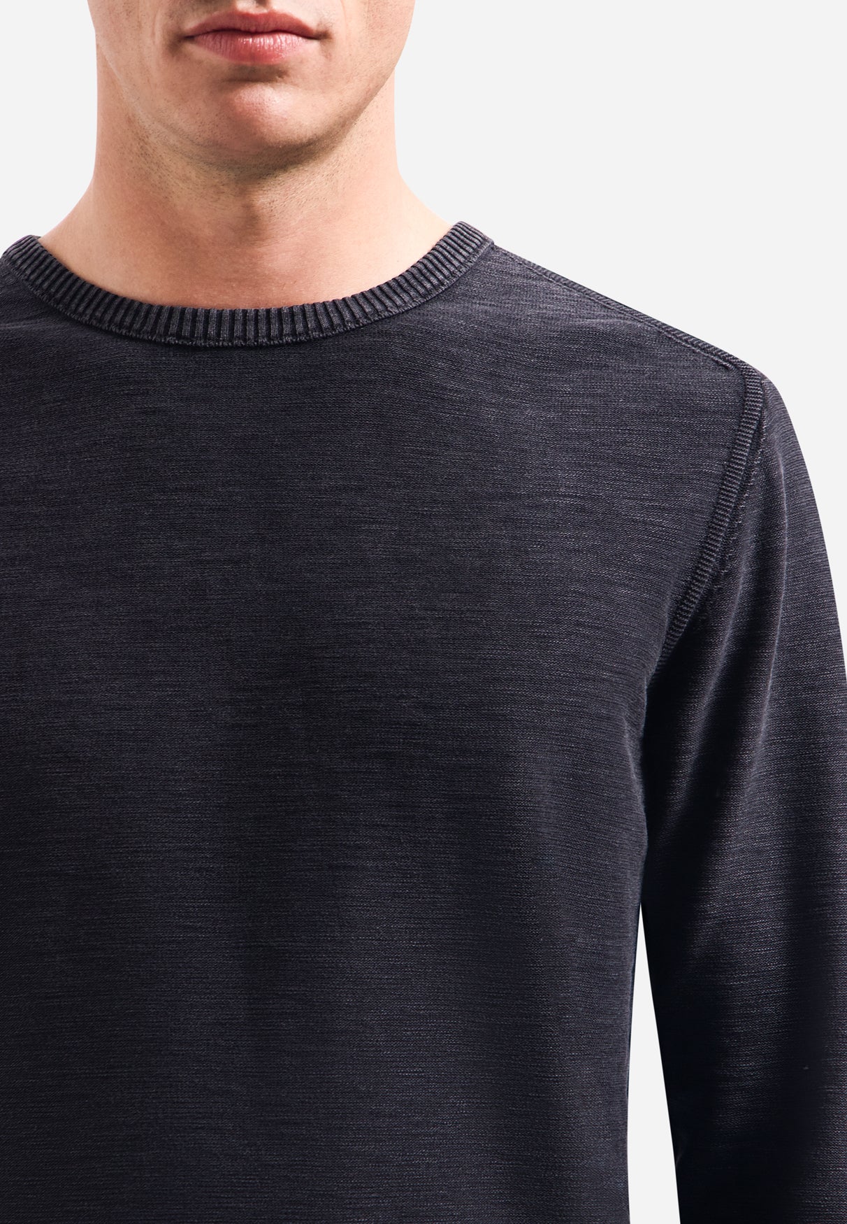 Timeless Basics Stone Washed Trui | Zwart